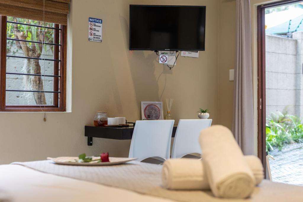 Mariu Upmarket Accommodation 넬스프리트 외부 사진