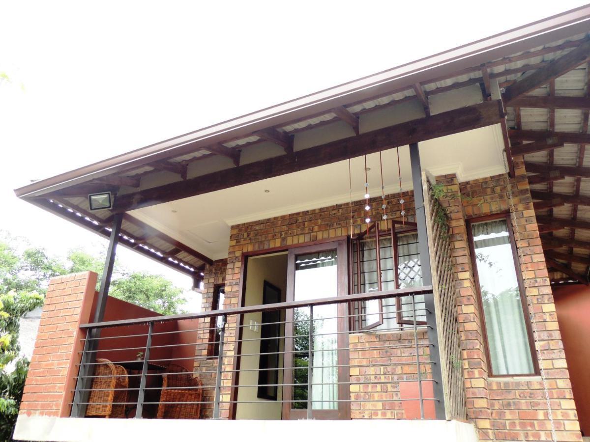 Mariu Upmarket Accommodation 넬스프리트 외부 사진